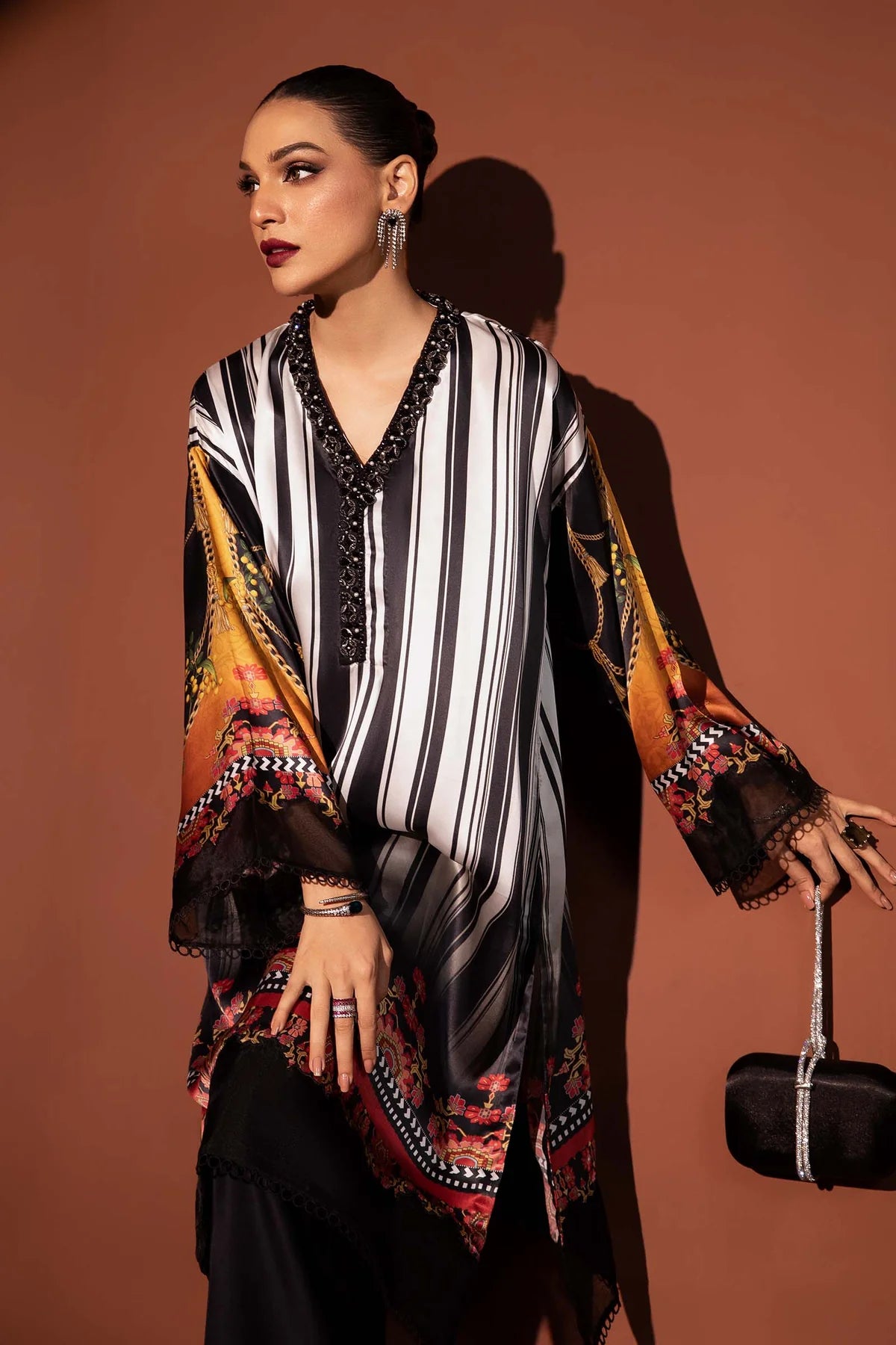 Wil 2p 0045 Wilco Silk Digital print 2 piece suit